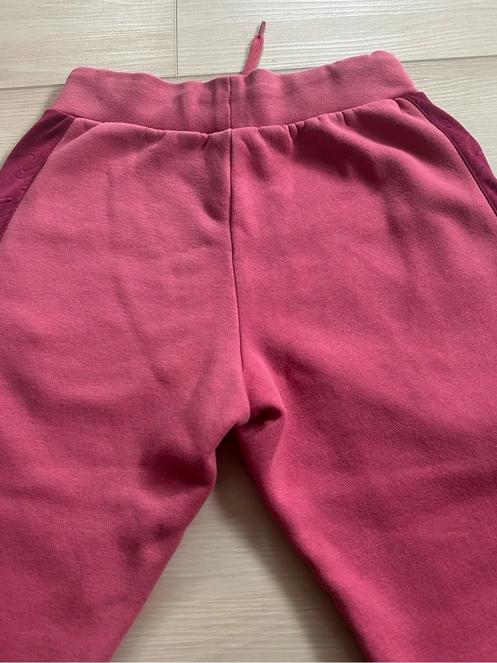 Girls Nike sweatpants